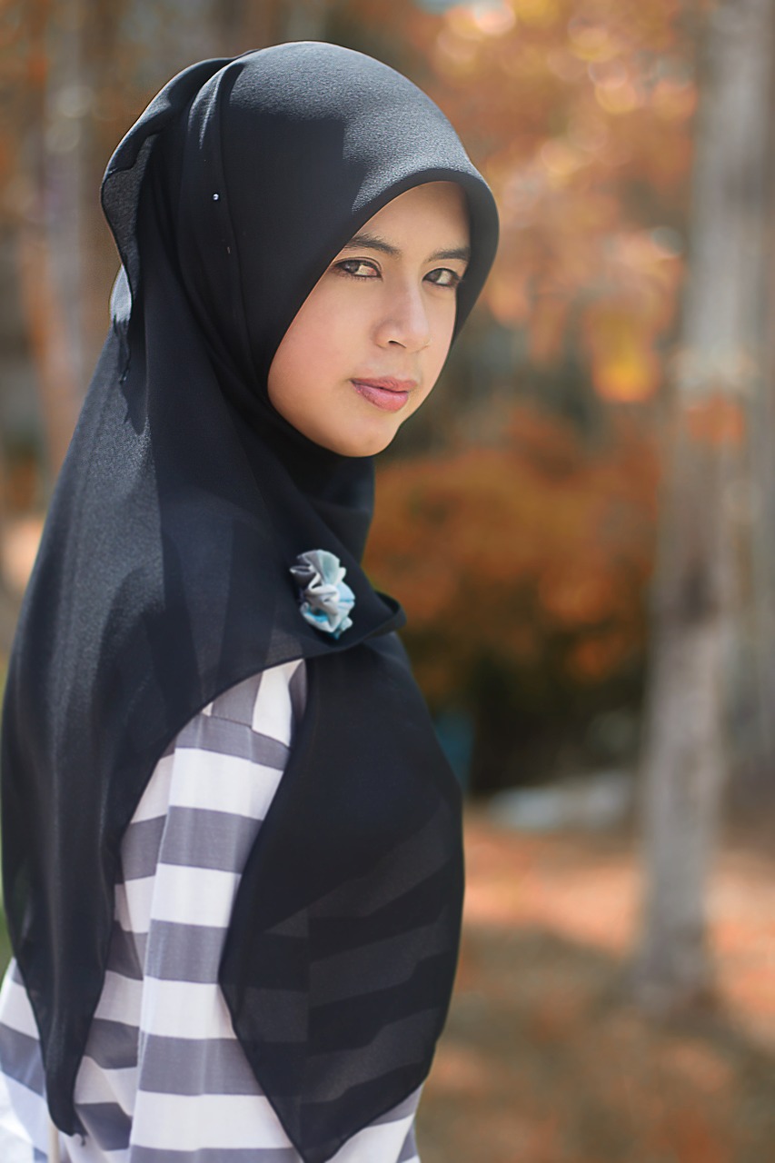 girl scarf arab free photo