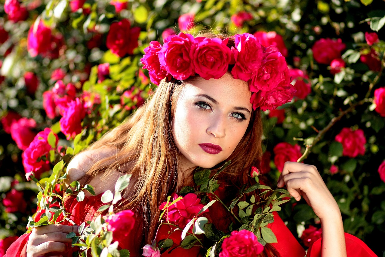 girl roses red free photo