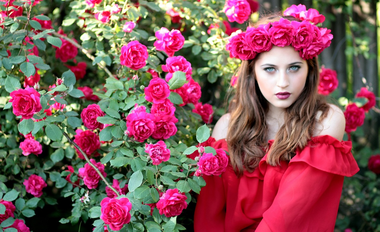 girl roses red free photo