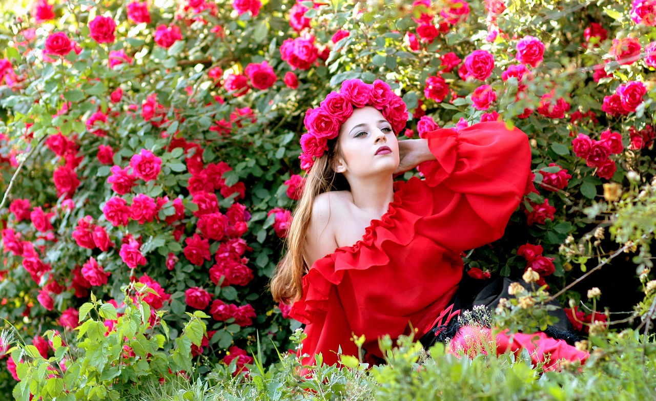 girl roses red free photo