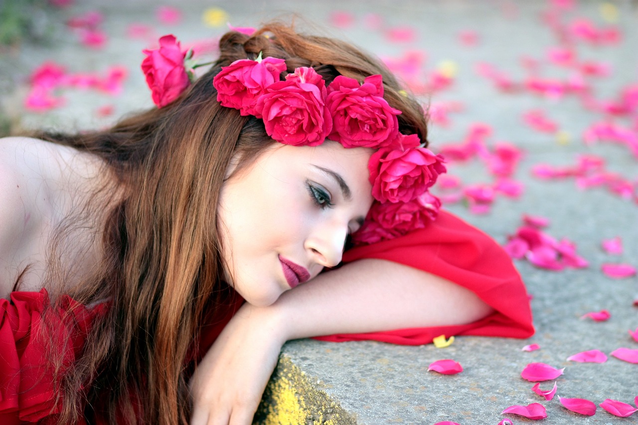 girl flowers wreath free photo