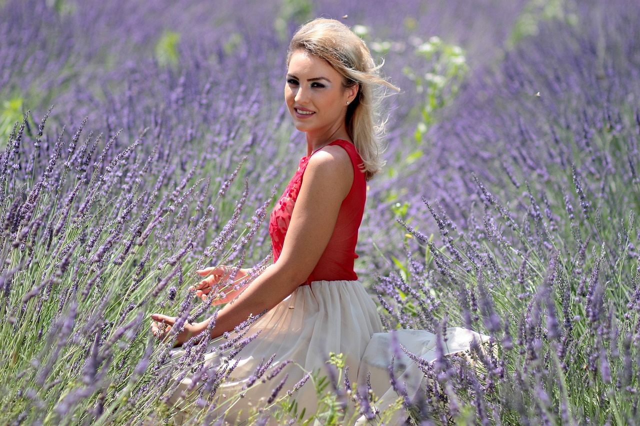 girl lavender mov free photo