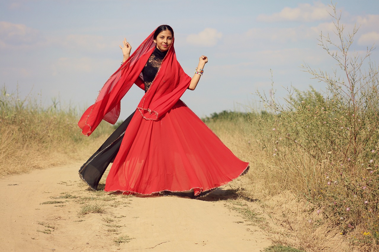 girl indian dance free photo