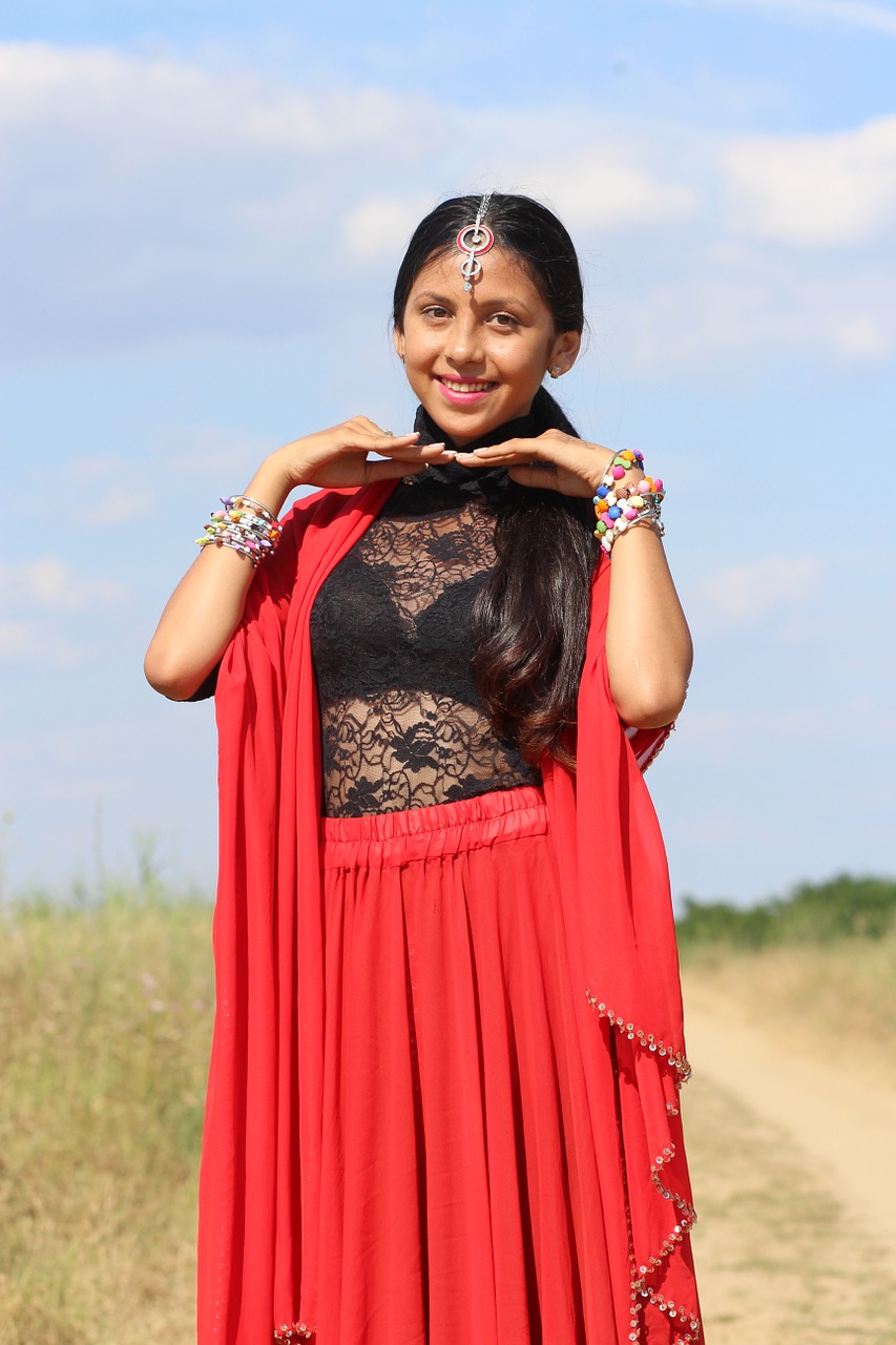 girl indian red free photo