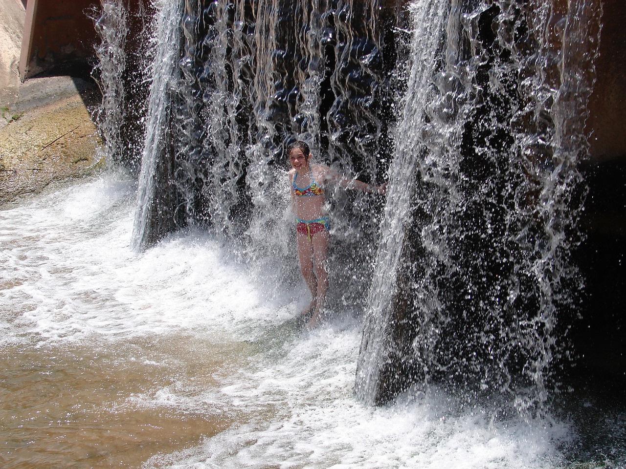 girl water splash free photo