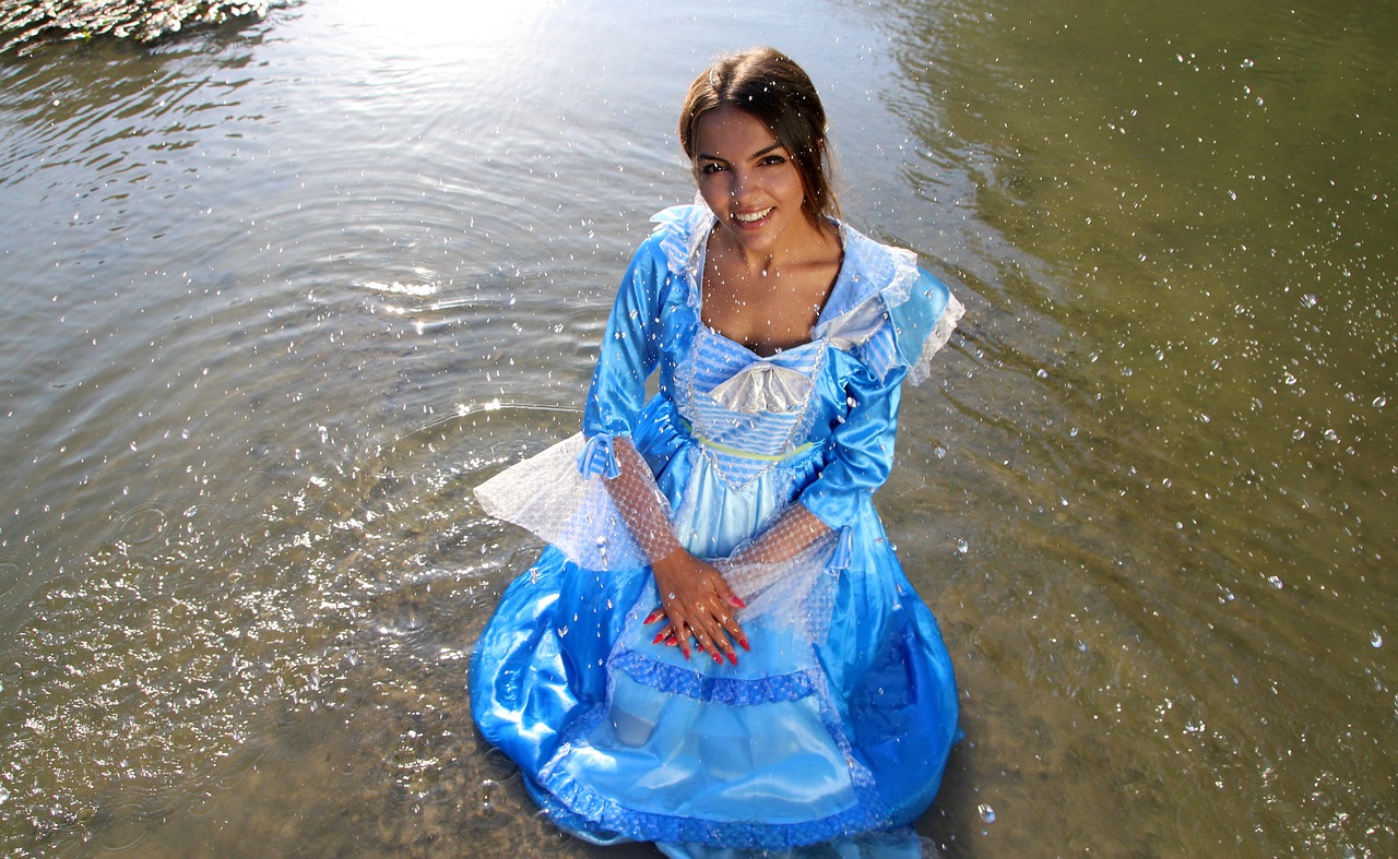 girl princess lake free photo