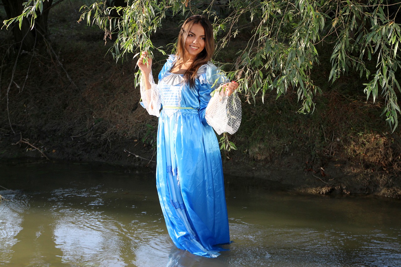 girl princess lake free photo