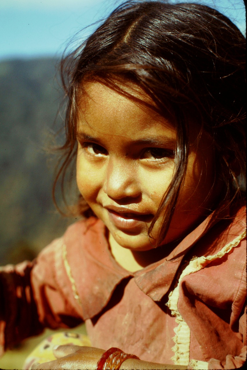 girl portraits desert free photo