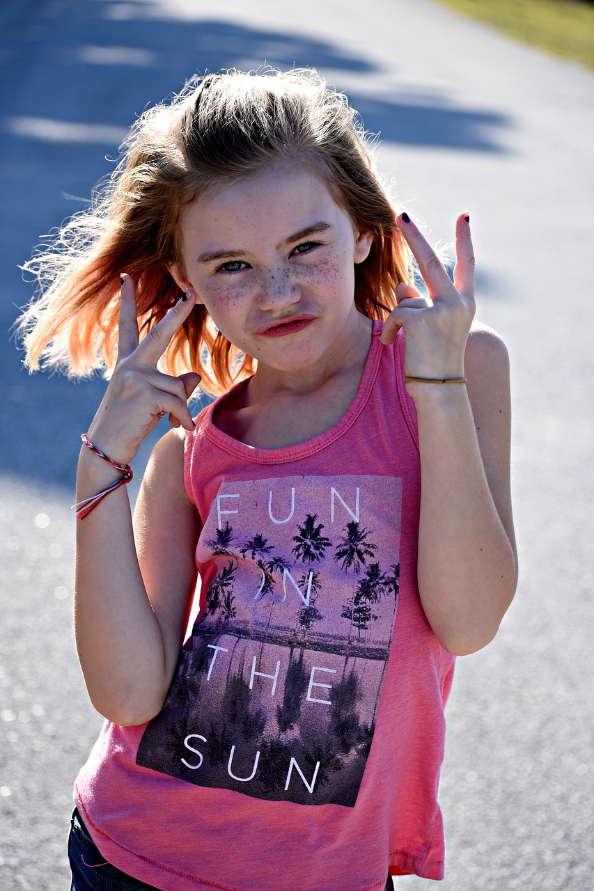 girl peace young free photo