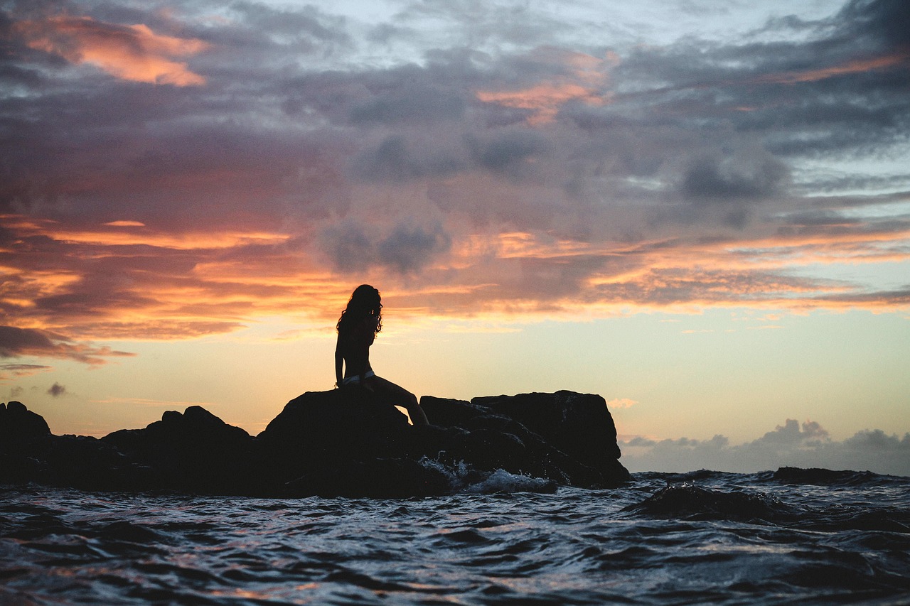 girl swimsuit alone free photo