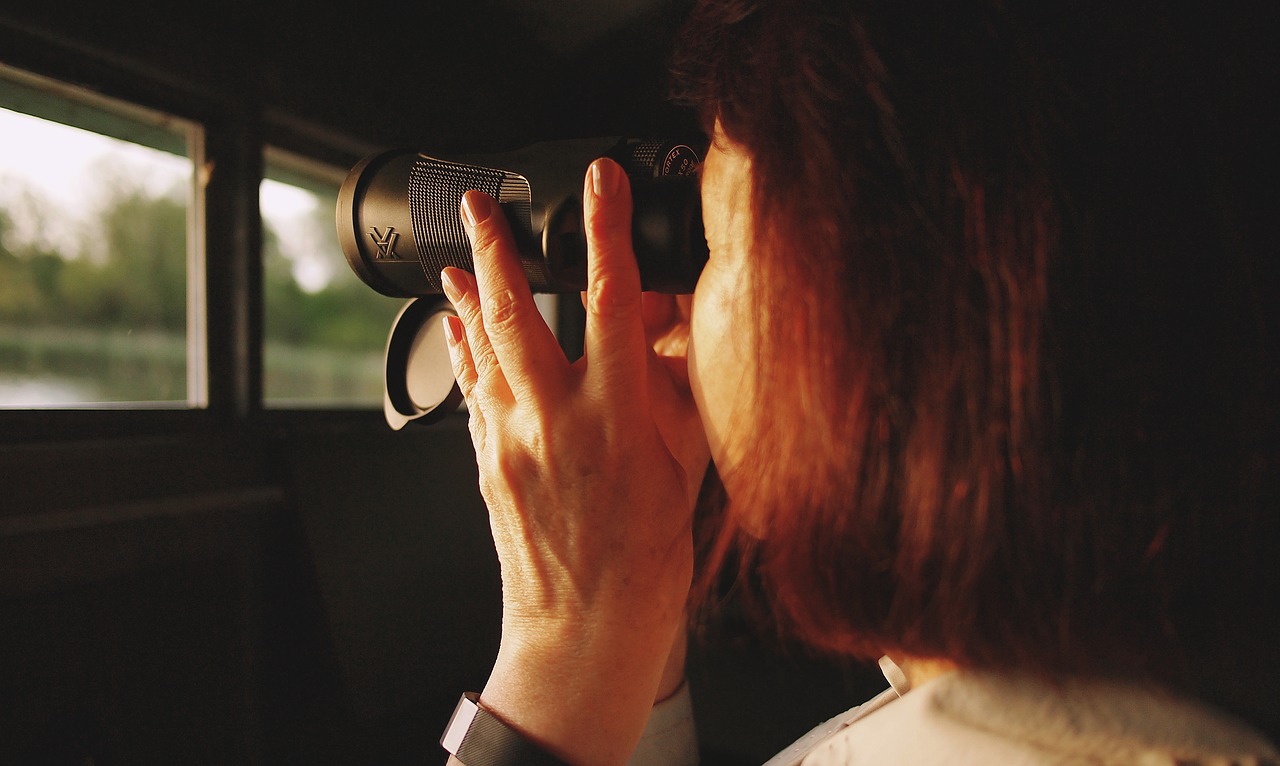 girl woman binoculars free photo