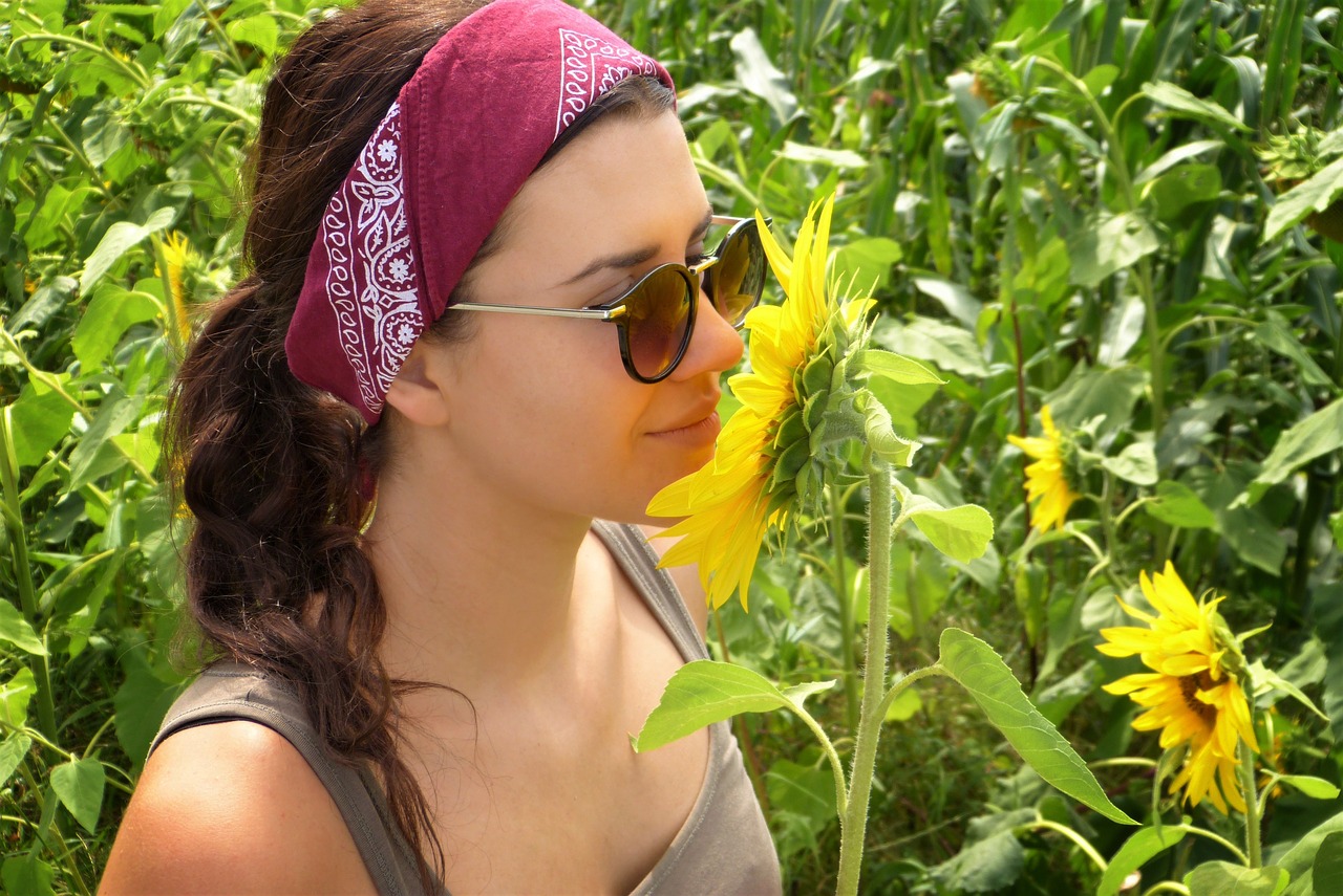 girl sun flower field free photo