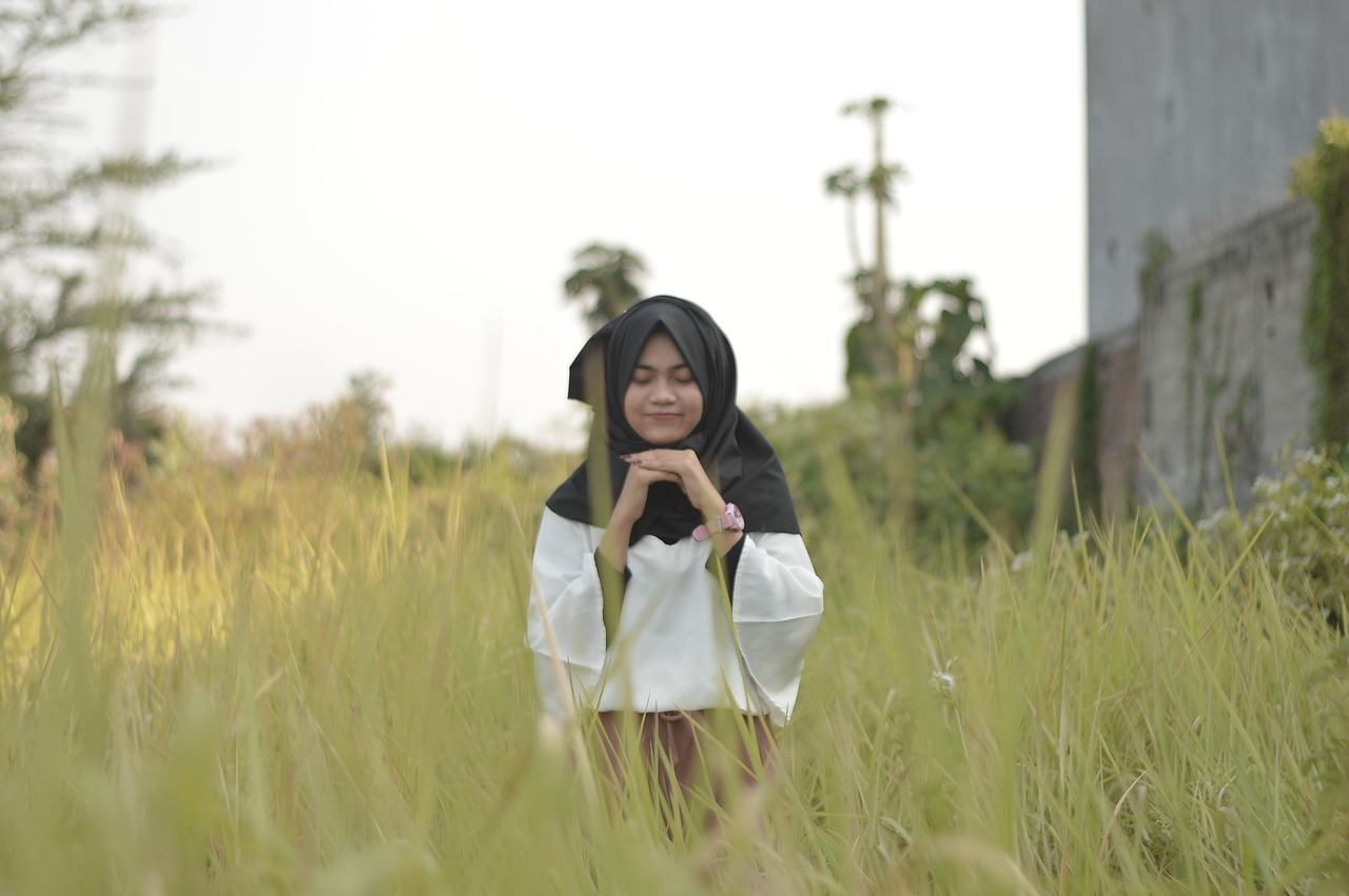 girl indonesia islam free photo