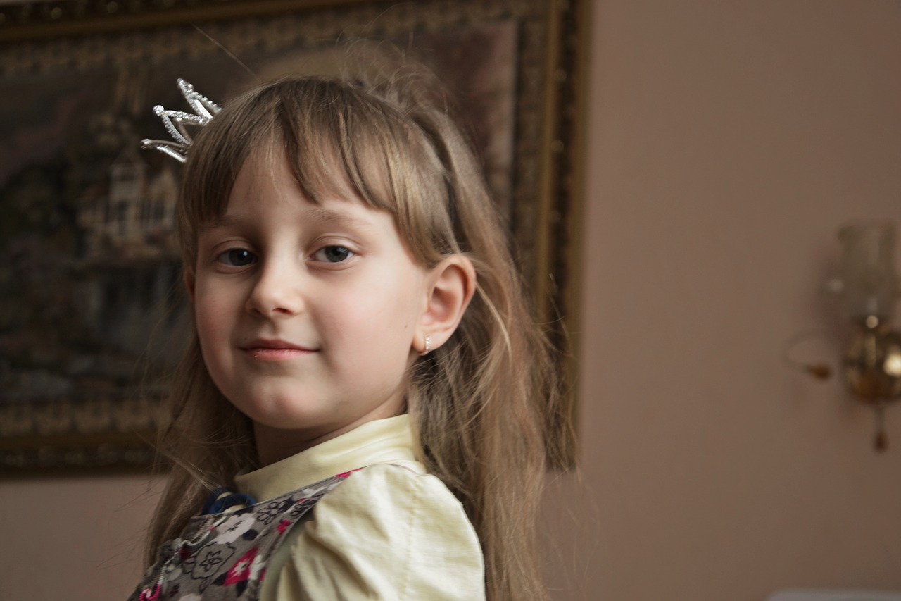 girl  princess  portrait free photo