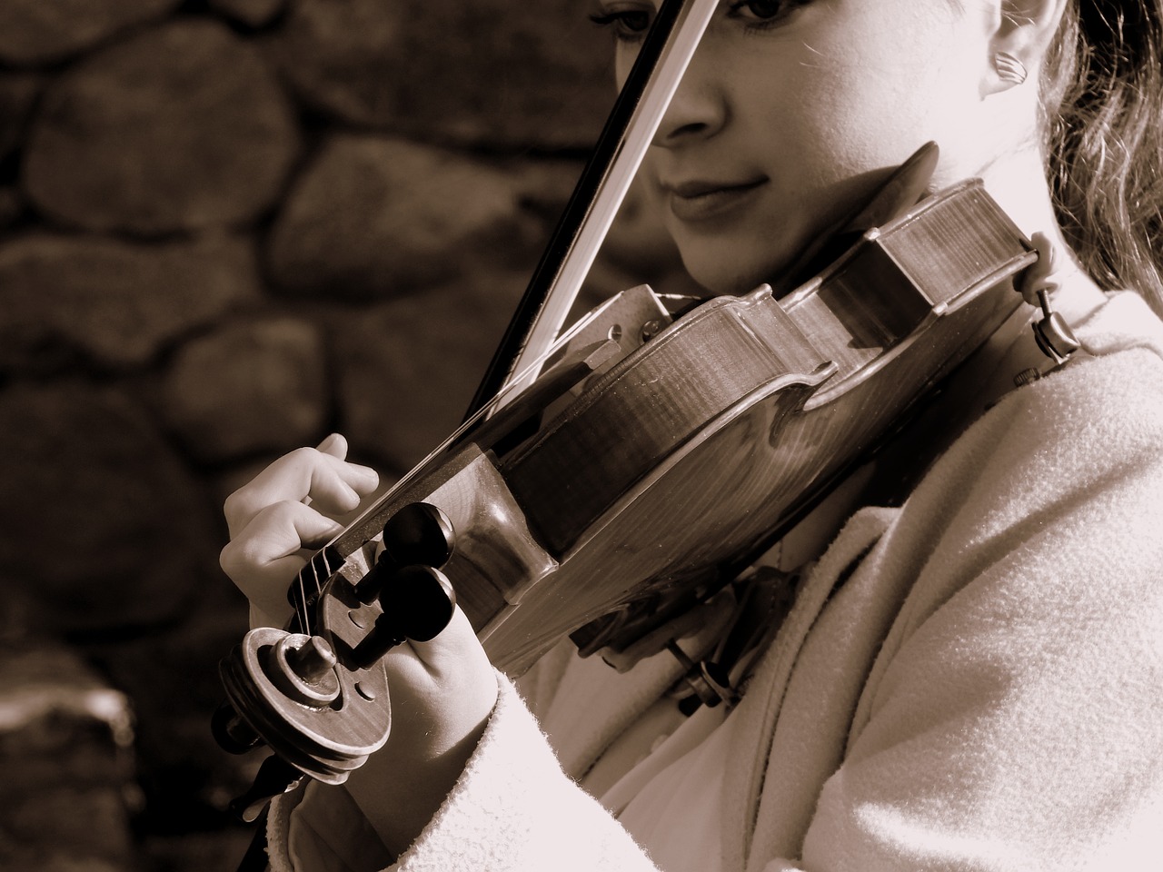 girl  man  violinist free photo