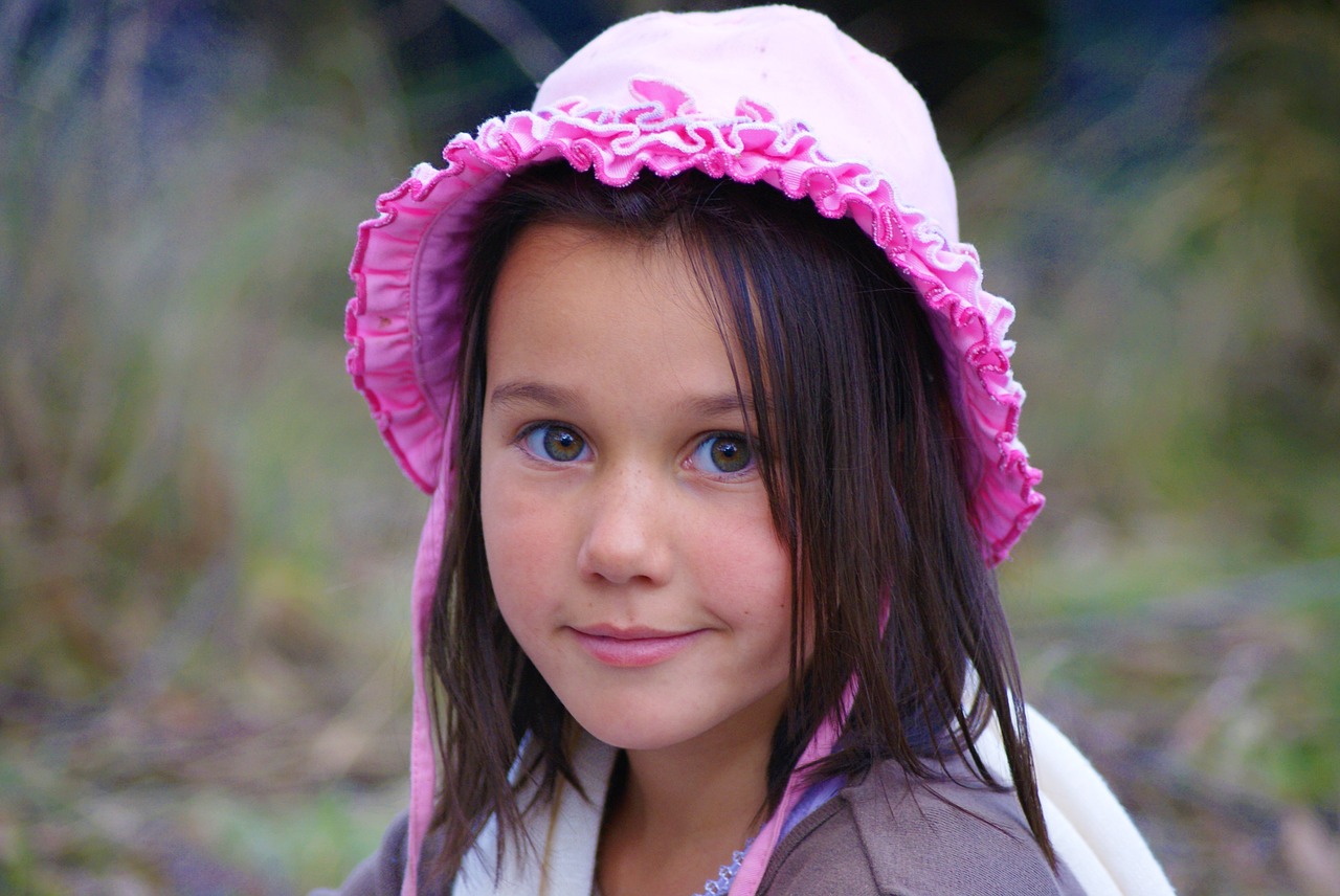 girl  child  smiling free photo