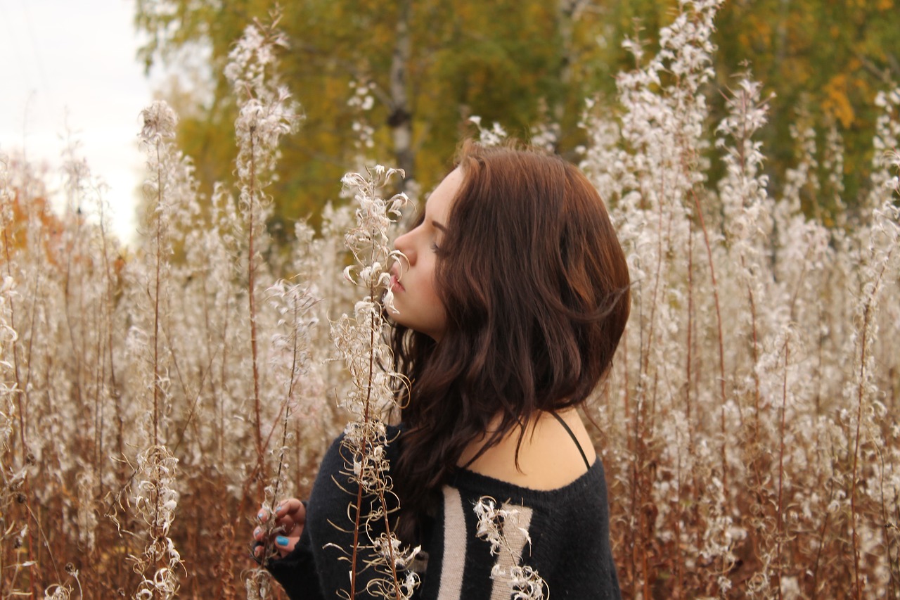 girl  grass  nature free photo