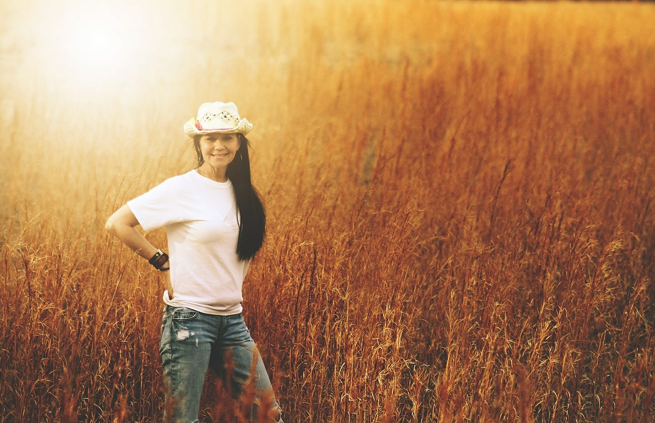 girl woman hay field free photo