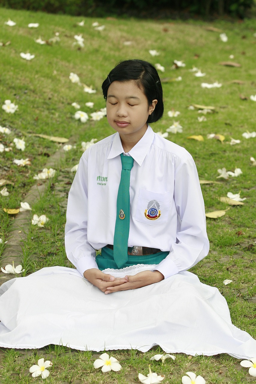 girl meditate buddhism free photo