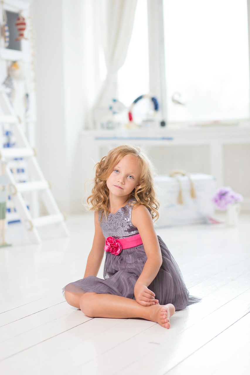 girl sitting young free photo