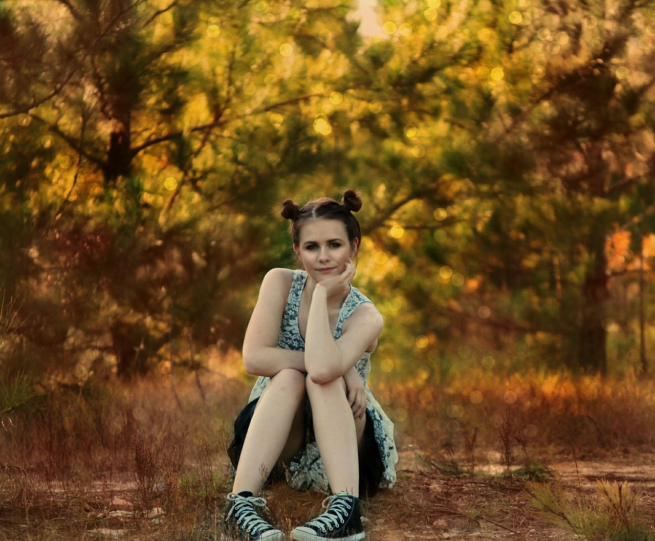 girl sitting posing free photo