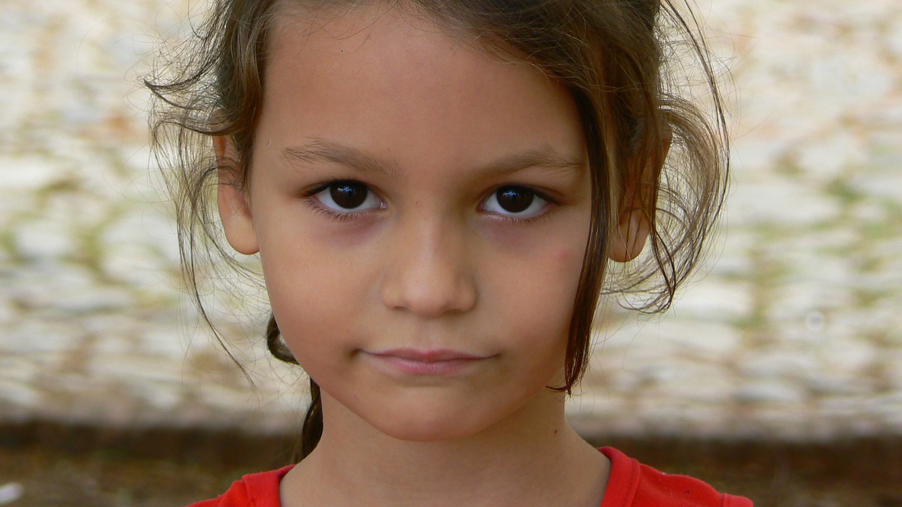 girl cuba child free photo