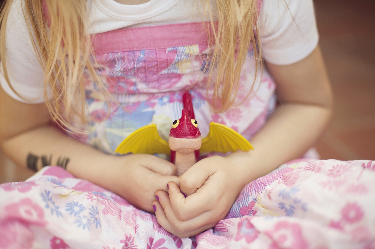 girl child long hair free photo