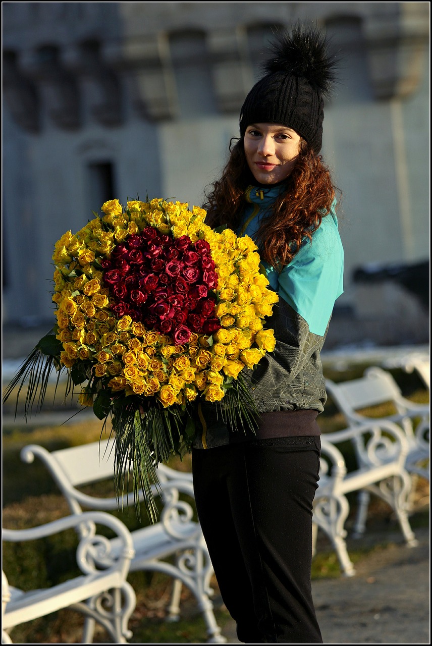 girl friend bouquet free photo