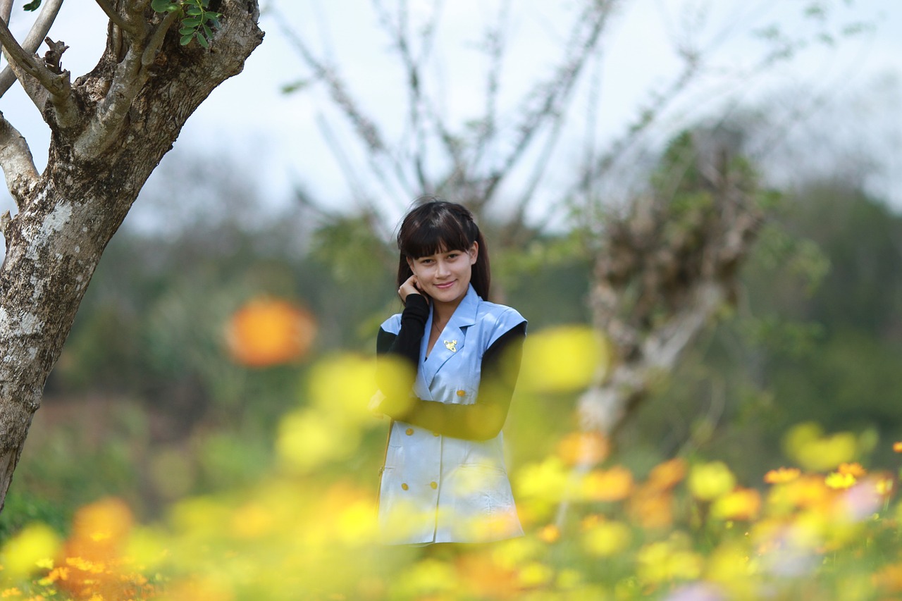 girl flower sunny free photo