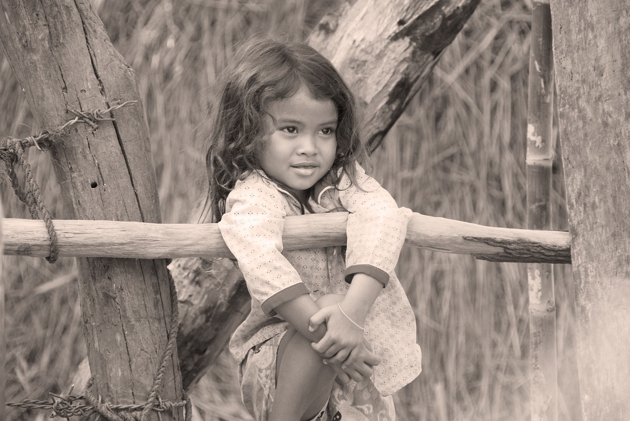 girl child kambotscha free photo