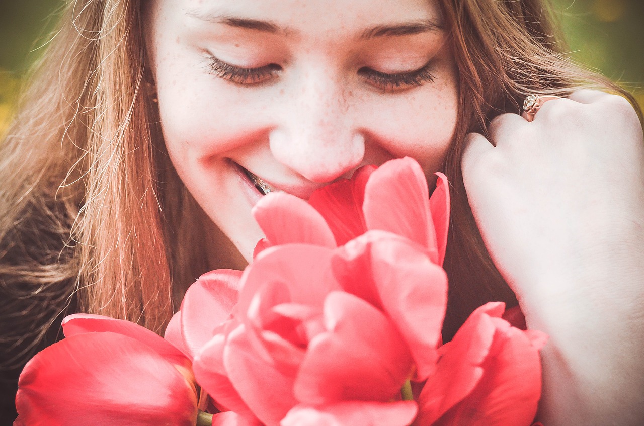 girl spring smile free photo