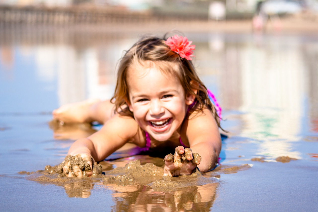 girl child happiness free photo