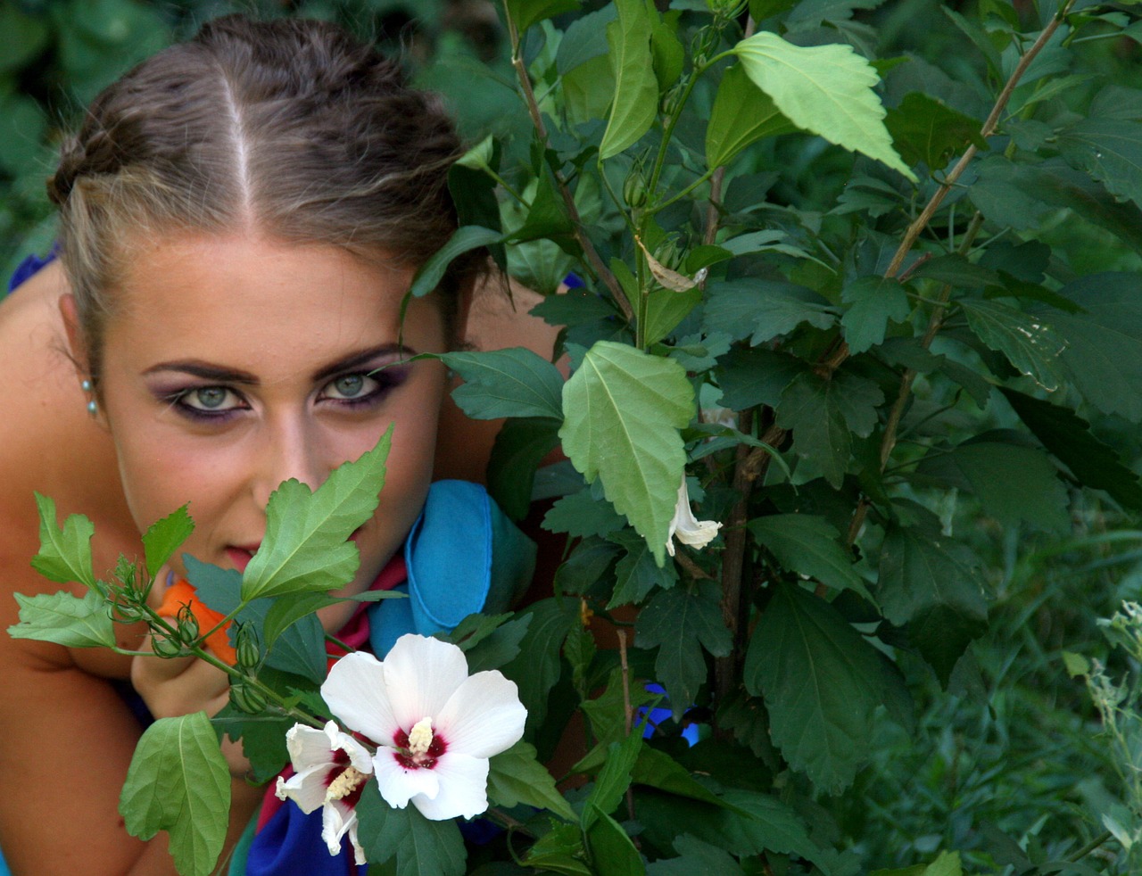 girl portrait flower free photo