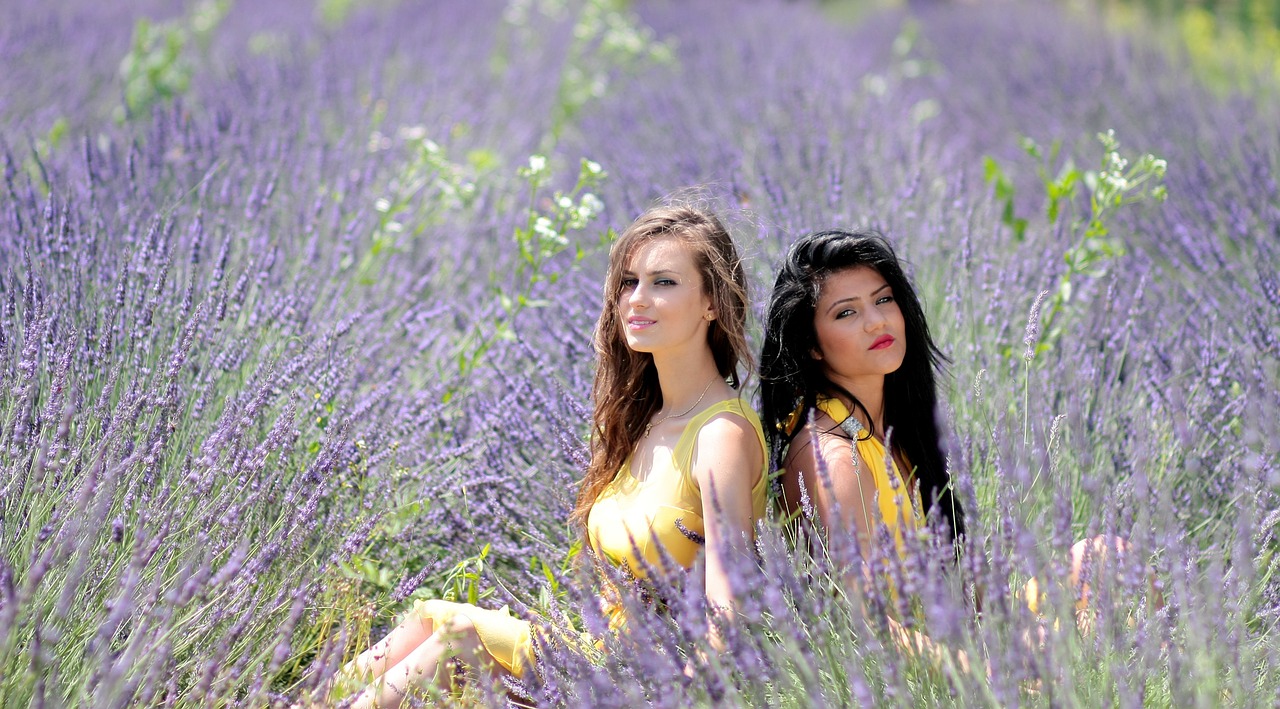girls lavender two free photo