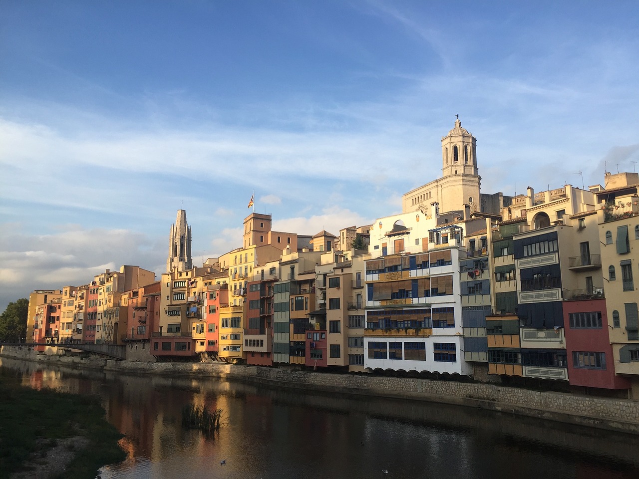 girona skyline river free photo