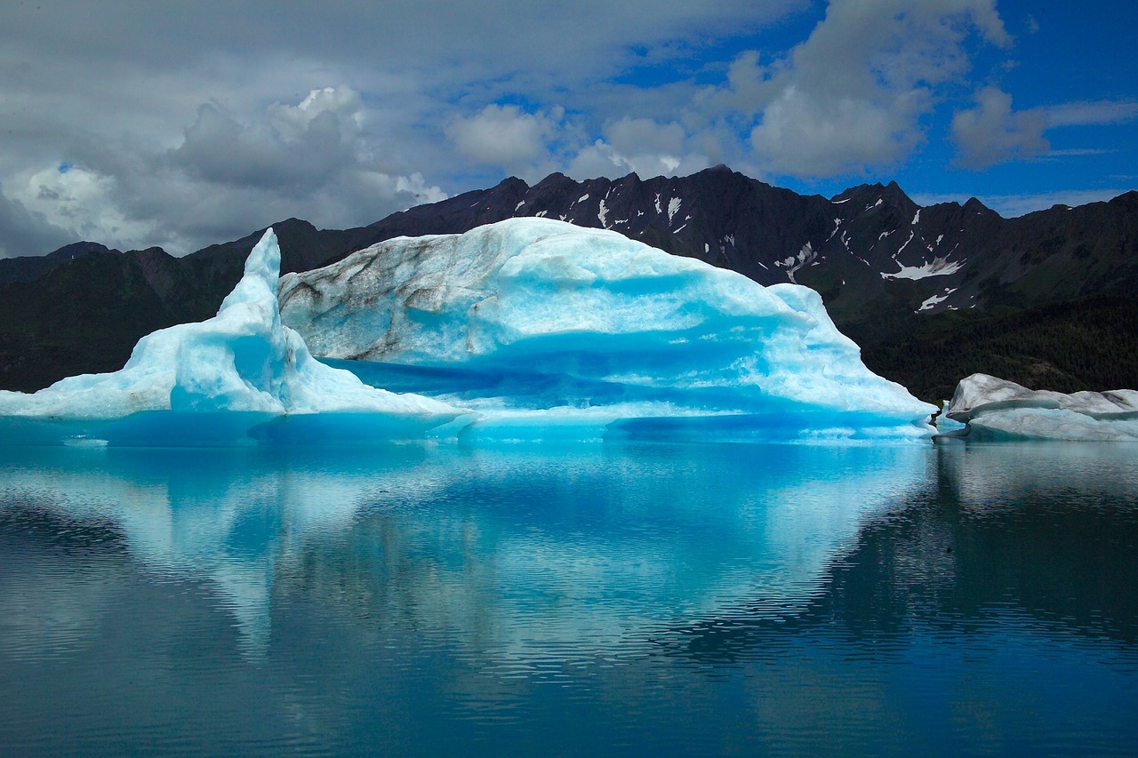 glacier landscape ocean free photo