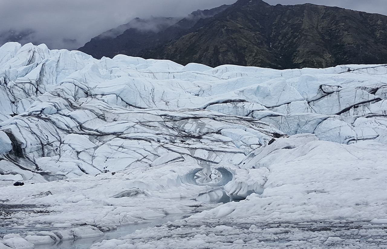 glacier scenic landscape free photo