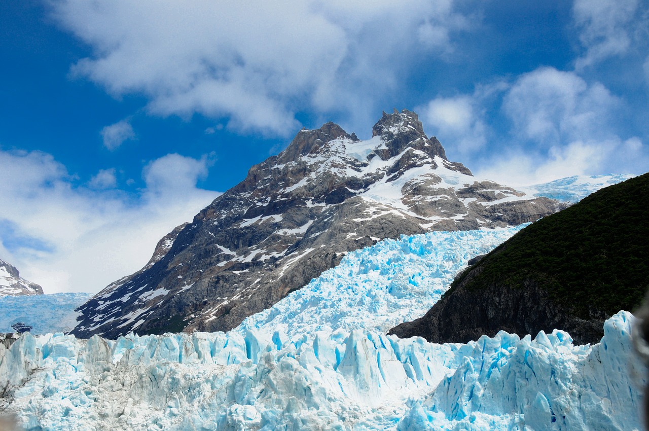 glacier  mountain  argentina free photo