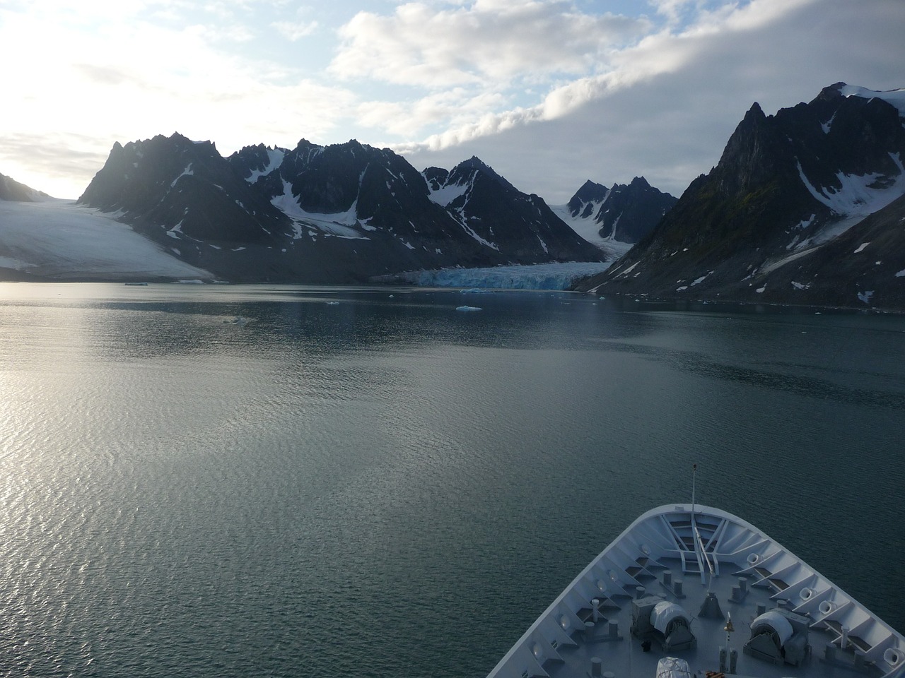 glacier ship svalbard free photo