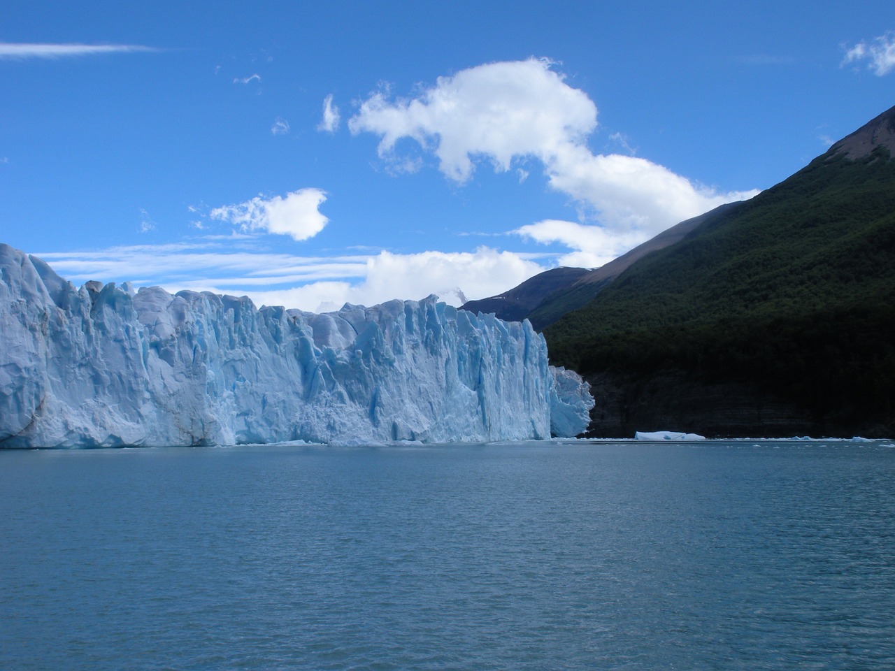 glacier argentina landscape free photo