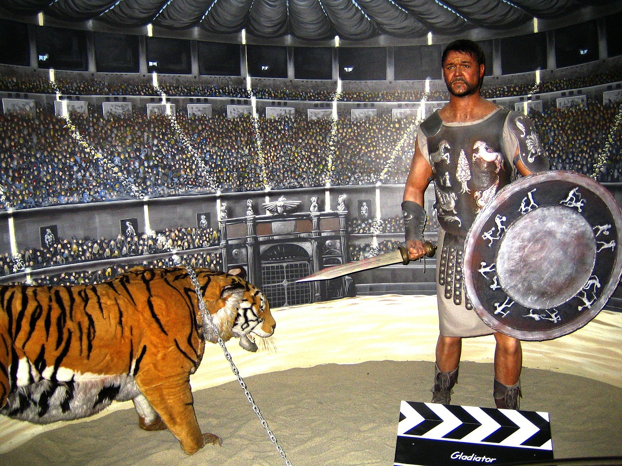 gladiator colosseum gladiator fight free photo