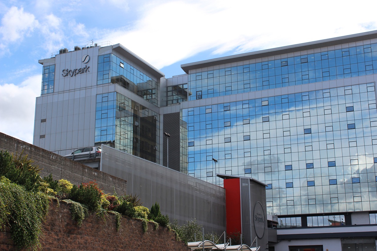 glasgow skypark exterior free photo