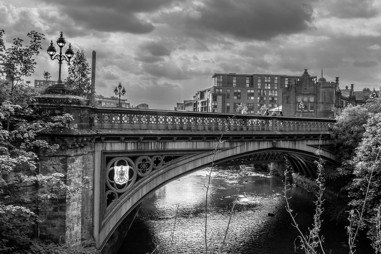 download-free-photo-of-glasgow-west-end-bridge-steel-bnw-from