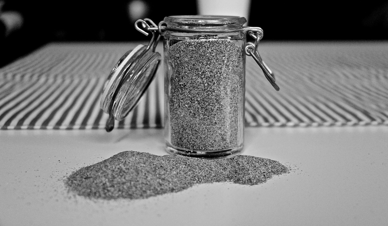 glass sand lid free photo
