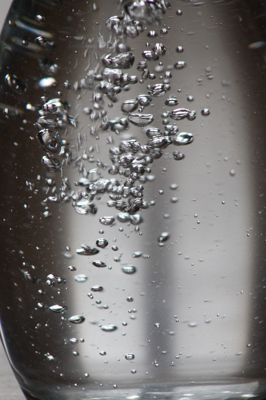 glass water spray free photo