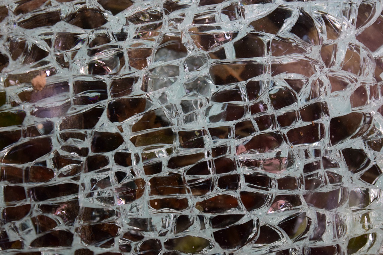glass broken glass scherbenmeer free photo