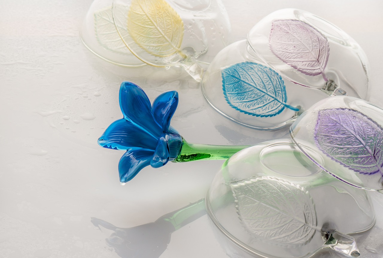 glass flower dishes free photo