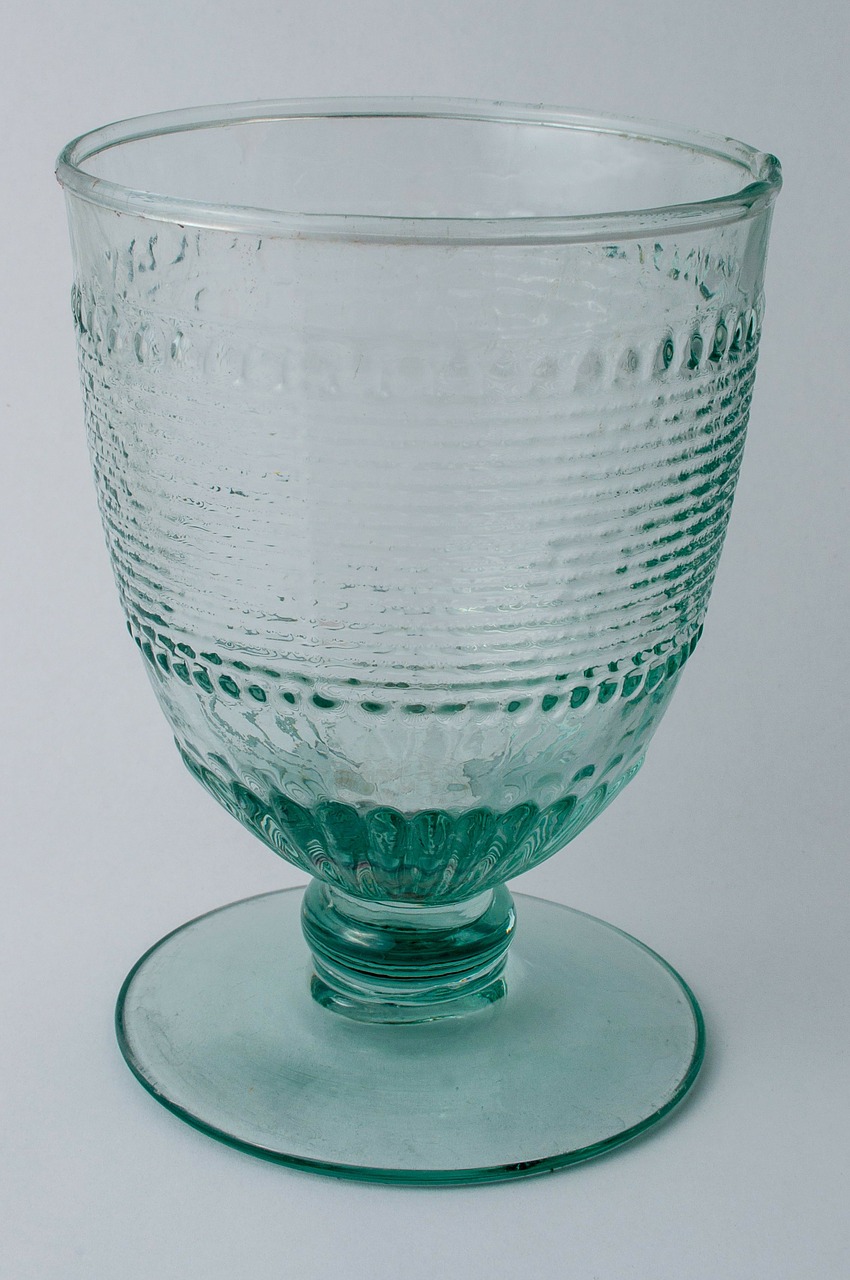 glass drinking cup green free photo