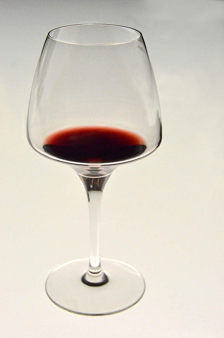 glass red wine drink free photo