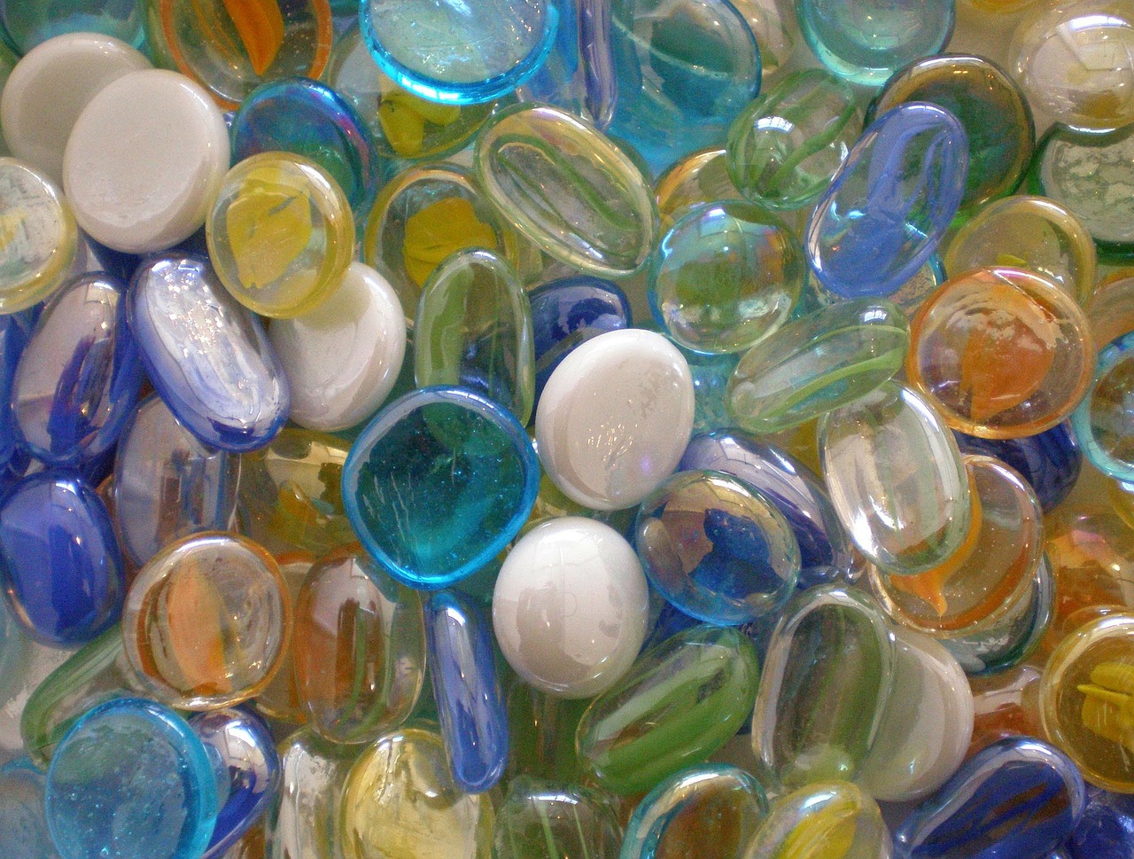 glass beads glass blue free photo